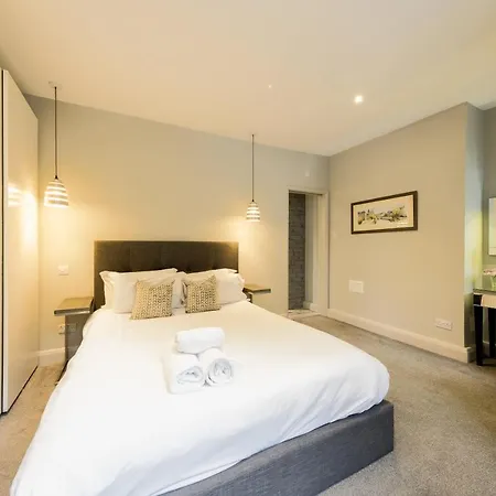 The Old Dutch - Clifton Apartment *